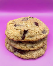Load image into Gallery viewer, Salted Chocolate Chip (v + gf) :: 12
